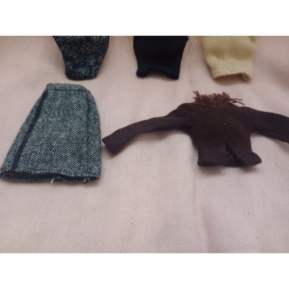 Barbie Doll Clothing Lot Tops Skirt Sweater Mixed Fashion Pieces Vintage Mattel - Picture 3 of 3